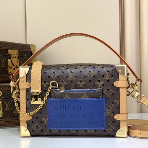 Side Trunk Medium Handbag front view